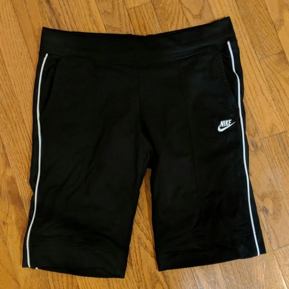 nike long shorts womens